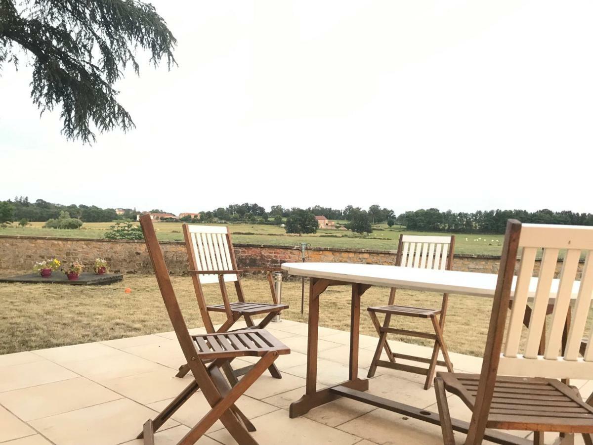 Вилла Domaine Borchamps. Saint-Nizier-sous-Charlieu Экстерьер фото
